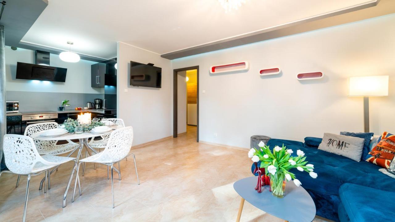 Hello Apartamenty - Lesny Dom كارباش المظهر الخارجي الصورة