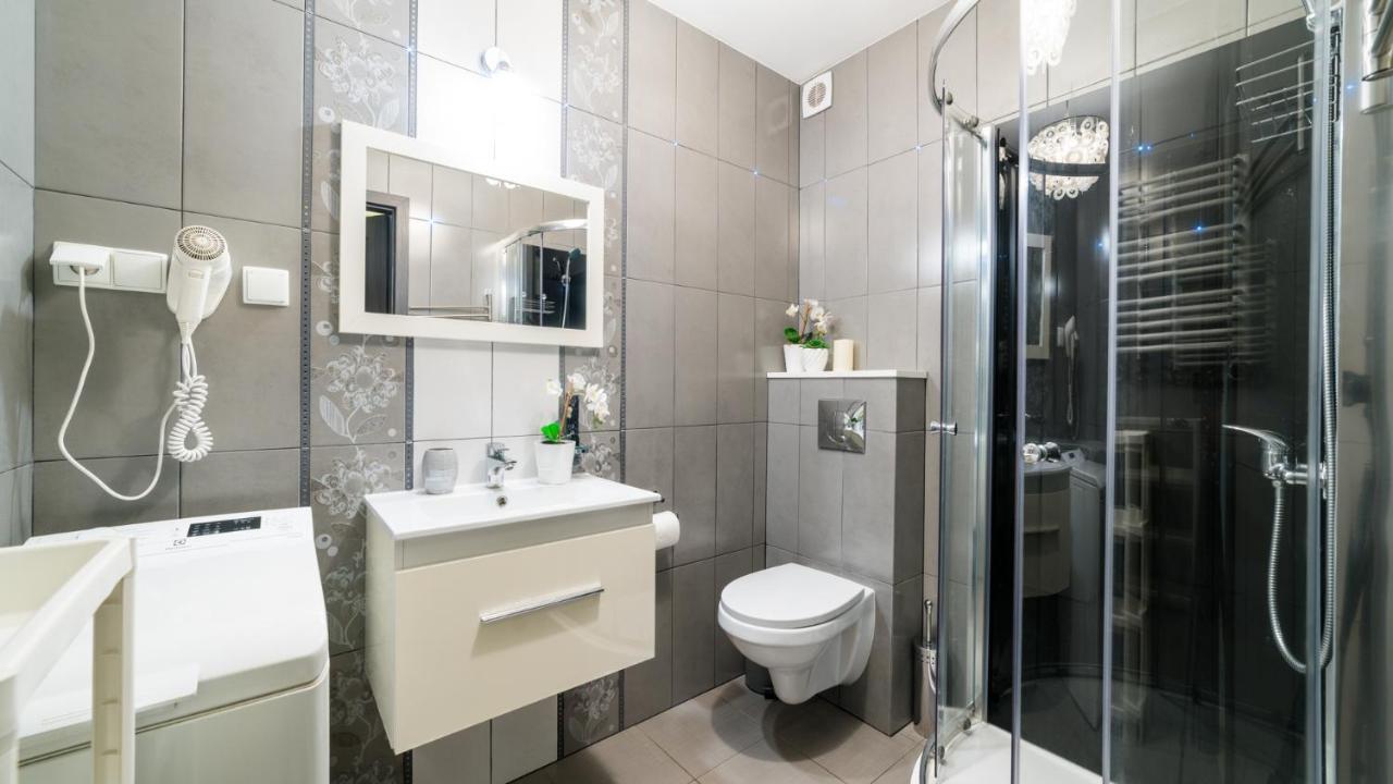 Hello Apartamenty - Lesny Dom كارباش المظهر الخارجي الصورة