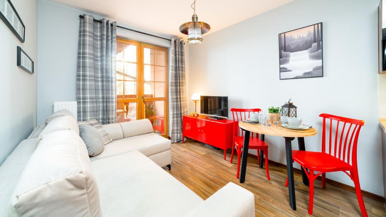 Hello Apartamenty - Lesny Dom كارباش المظهر الخارجي الصورة